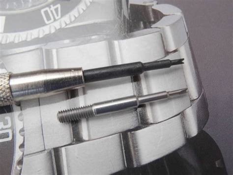 breitling spring bar removal